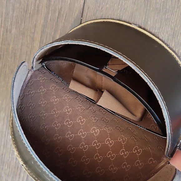 Gucci Sunglasses - Picture 4 of 4